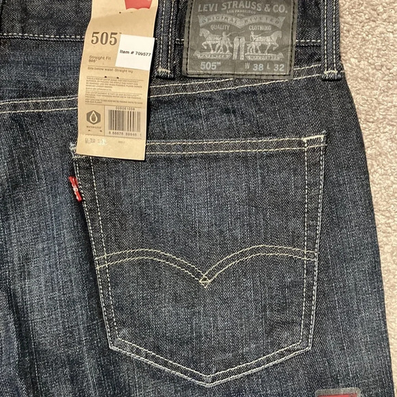 NWT Levi’s 505 Straight Fit 38W x 32L - Picture 16 of 16